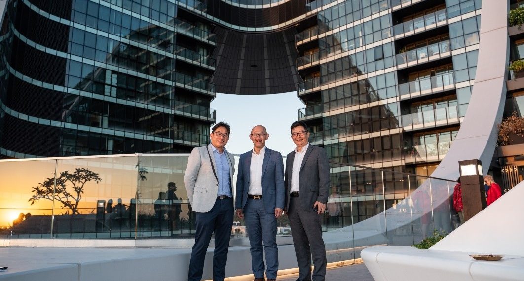 크라운 그룹이 한국신문을 초청하여 크리스마스 파티