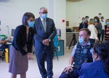 NSW 백신 접종 계획보다 더 빨리 진행될 수도, 베레지클리안 주총리