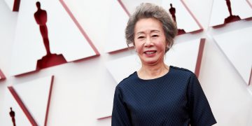 “내이름은 윤여정” 한국배우 첫 아카데미상 수상