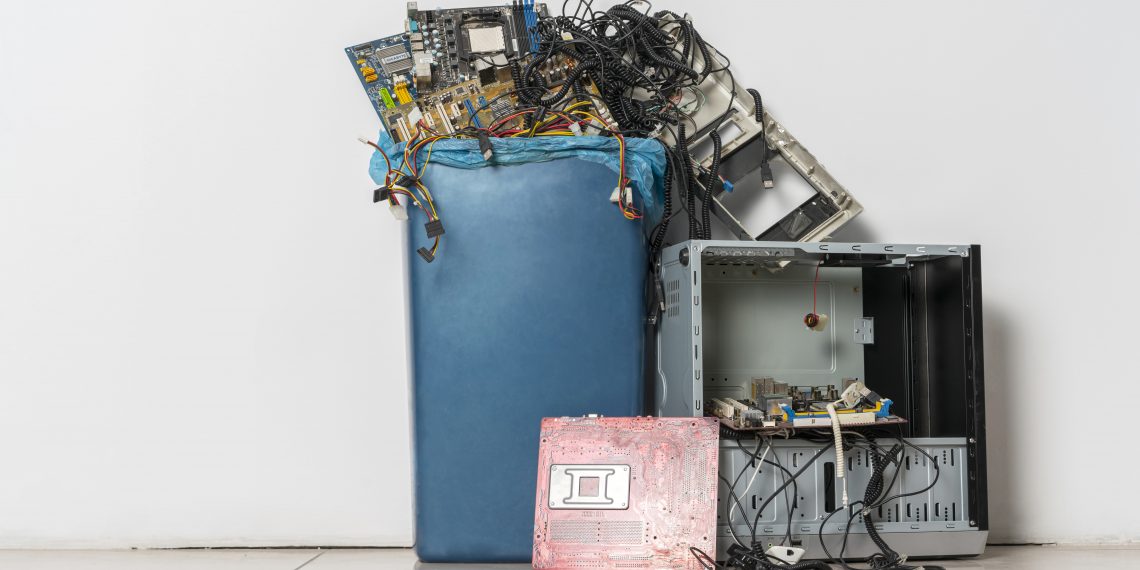 스트라스필드 시의회 드라이브 스루 무료 폐기의 날