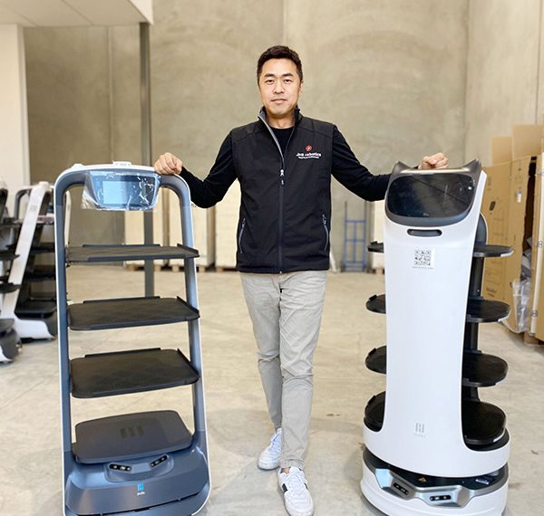 로봇웨이터, 신규 모델로 사업 가속도 붙여…