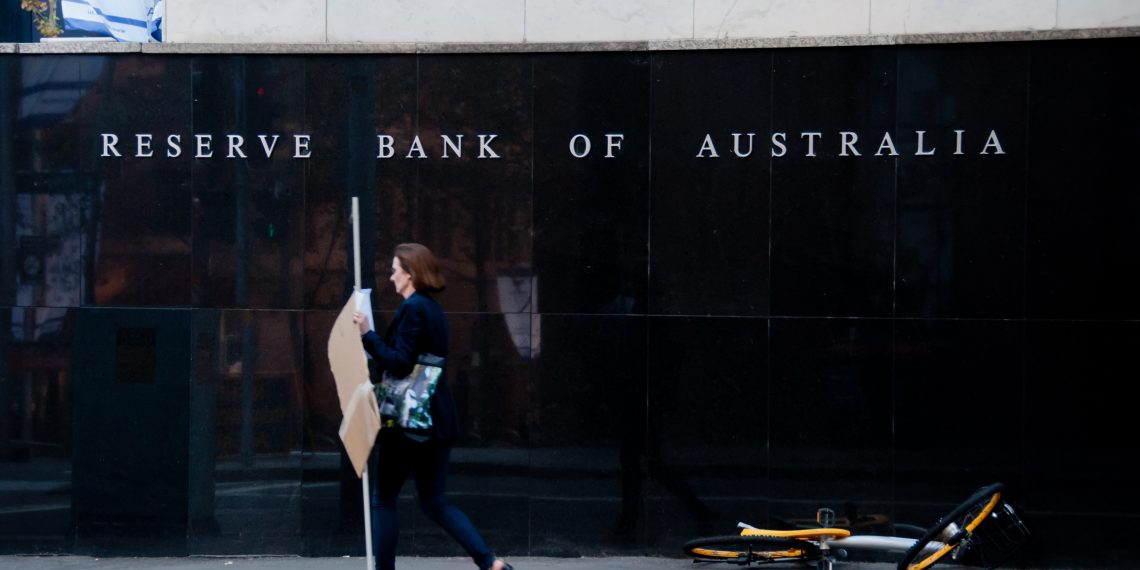 이자율 빠르면 6주 후 소폭 인상 가능