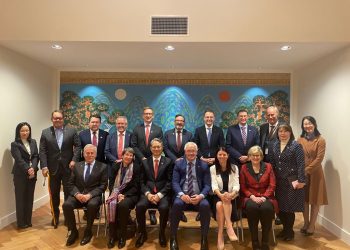 멜번 봉쇄 1주 연장, 지방은 규제 완화