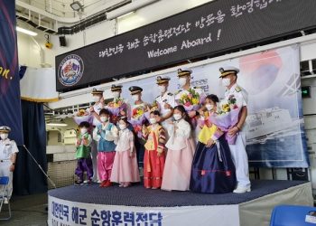 대한민국 해군 순항훈련전단, 6년 만에 시드니 입항… 군사외교 활동 전개