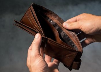 심각해지는 임대 위기… 더 많은 민간-공공주택 임차인, ‘가난한 삶’