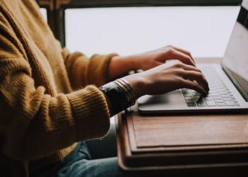 성적 괴롭힘 관련 ABS 전국 조사, 젊은 여성 35% 이상 ‘피해 경험’