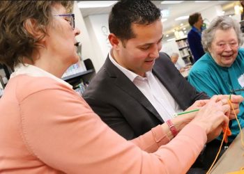 CB City, ‘Reach Beyond’ 주제의 시니어 대상 프로그램 전개