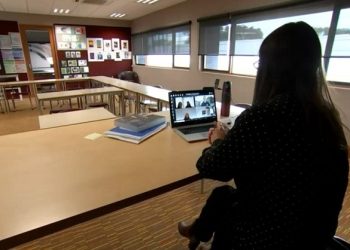 NSW 공립학교 핵심 과목 교사들, “2만 달러 보너스? No thanks…”