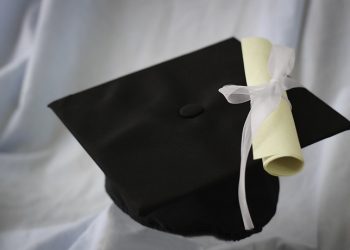 호주 학생들의 학업 부정행위 혐의 수천 건… 관련부서 업무한계 ‘압도’