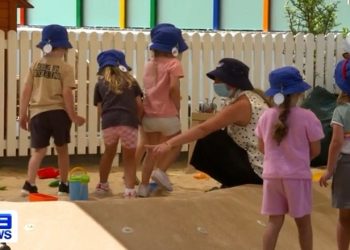 “유아 보육도 메디케어-공립 교육과 같은 공공 서비스 개념 필요…”