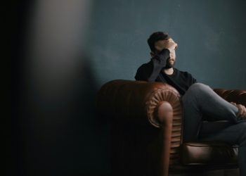 호주인 수백 만 명, 재정 문제 겪지만… 금융기관 의존은 회피 ‘경향’