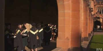 “정부의 국제학생 ‘제한’, 호주 대학 글로벌 순위 상승에 타격 가할 것…”