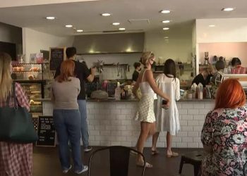 인구 증가-노동시장 참여로 6월에만 5만 개 일자리 생성되었지만…