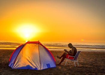 ‘아웃백 종족’들에게 추천하는 ‘10 best beach camping spots’