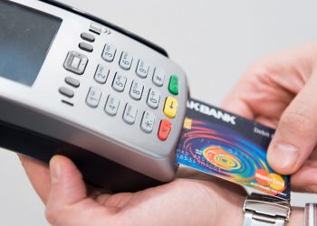 물품 구입시의 은행 카드 결제에 따른 수수료 부담을 줄이고 싶다면…