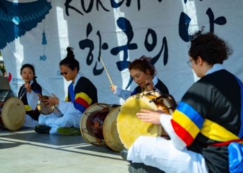 호주 캔버라 한국의 날 축제 대성황… 봄날 꽃샘추위 뚫고 ‘한국 문화 꽃’ 활짝