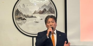 윤 대통령 싱가포르서 8.15 통일 독트린 지지 호소…평통 호주협의회 선도적 지지 결의안 주목  