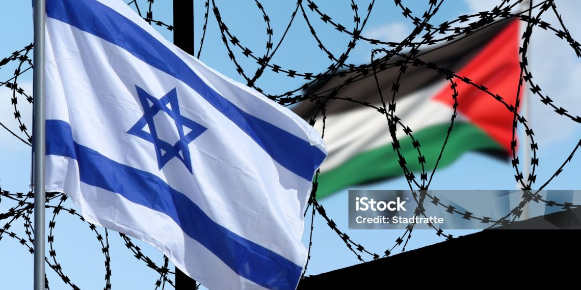 호주 전역 친팔레스타인 시위 벌어져… 나치 문양 깃발 든 남성 체포돼