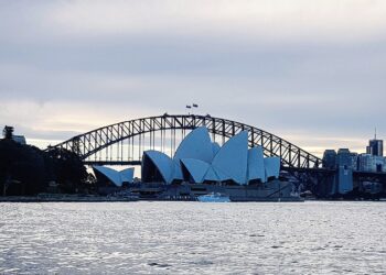 호주의 날 Australia Day, 호주 건국기념일 vs 호주 원주민 침략의 날Australian Venue Co., Australia Day 아닌 Long Weekend 고수
