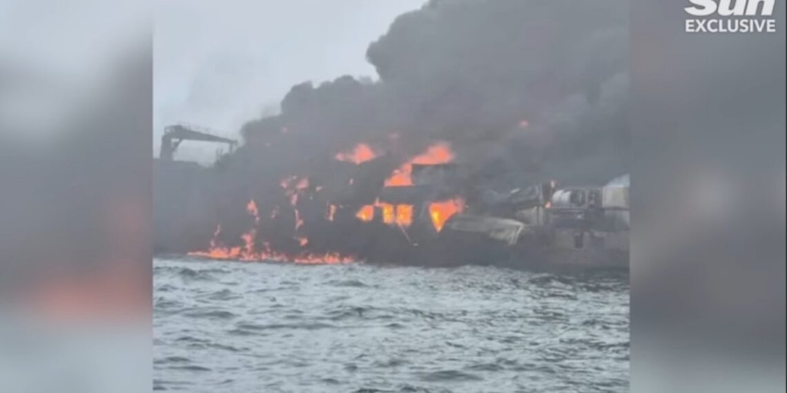 영국 헐(Hull) 앞바다서 유조선·컨테이너선 충돌. 대형 화재, 해양 오염 우려 커져