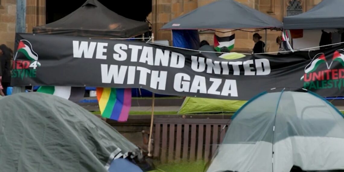 “유대인도 연대 대상이다” 유대인 연설에 등 돌린 학생들. 시드니대서 반이스라엘 결의 통과