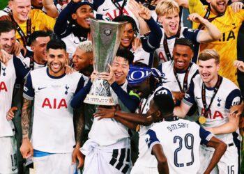 손흥민, 이게 바로 금의환향!! 첫 유럽 우승 감격. 토트넘, 유로파리그 정상 올라