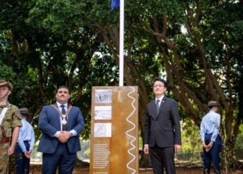 스트라스필드에서 가평 전투 기념비 제막식 열려. 차세대들, 두 나라에 유익한 일꾼으로 자라주기를