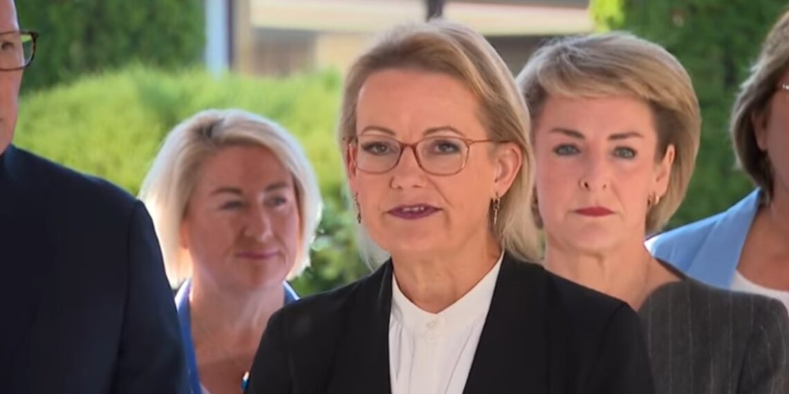 수잔 레이, 호주 보수당 첫 여성 대표 탄생. 탄소중립 정책 폐기 가능성도 시사