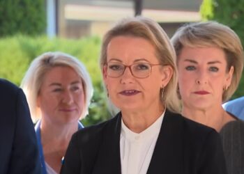 수잔 레이, 호주 보수당 첫 여성 대표 탄생. 탄소중립 정책 폐기 가능성도 시사