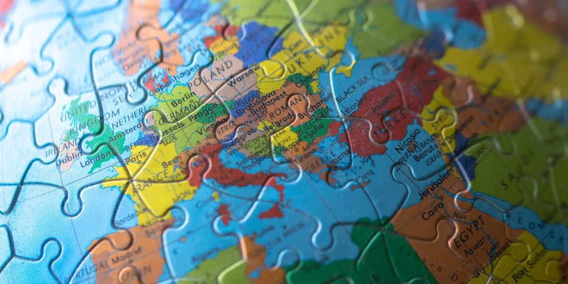 트럼프 관세로 직격탄 우려, 미국 퍼즐업체 ‘레퍼즈’의 고민. 중국 생산 퍼즐, ‘관세 폭탄’ 위기