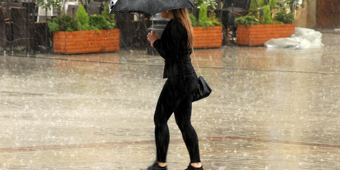 ‘폭탄 사이클론’ 급격히 발달한 강력 저기압. 기습적 폭우‧강풍‧정전 등 NSW 전역 비상 사태