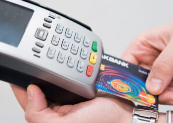 카드 수수료 사라진다? RBA, 소비자·소상공인 지원 나서