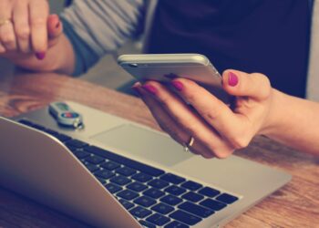 세금 환급금, 어디에 쓰는게 좋을까? 재정 전문가들이 알려주는 현명한 선택