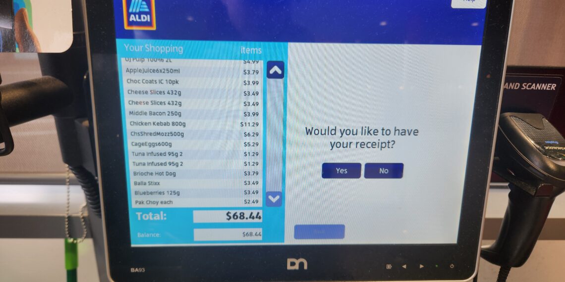 종이 영수증 이젠 선택 사항으로, 호주 마트 계산대 풍경이 바뀐다