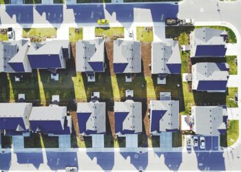 학군 프리미엄, 투자자에게는 옛말일까. 학군지 집값 높지만, 수익률은 학군 밖이 우세