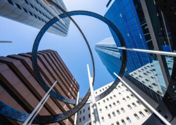 ANZ, 선콥 은행 브랜드 조기 정리. 은행들 대규모 고용 감축, 지점 통합 추진