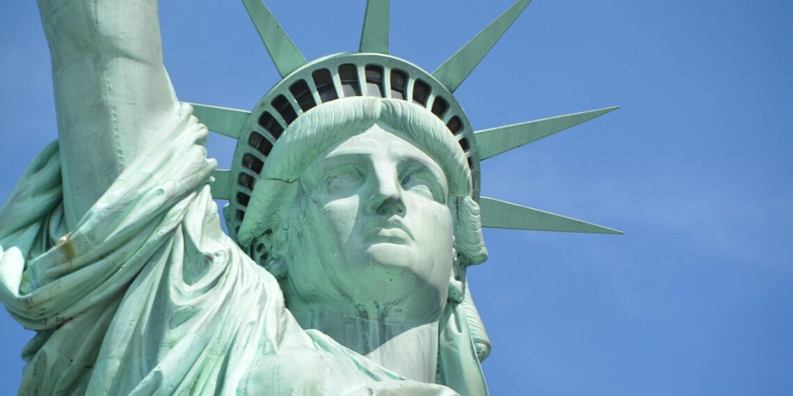 미국 체류 호주인들 비자 연장 차질, 트럼프 행정부 돌발 규정 발표