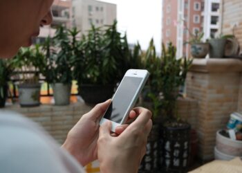 호주 주요 통신사, 000 긴급전화장애 발생 시 실시간 공개 의무화 추진