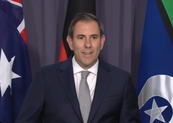 수퍼세 개편 후퇴로 예산에 구멍, 짐 차머스, 비실현 이익 과세 철회