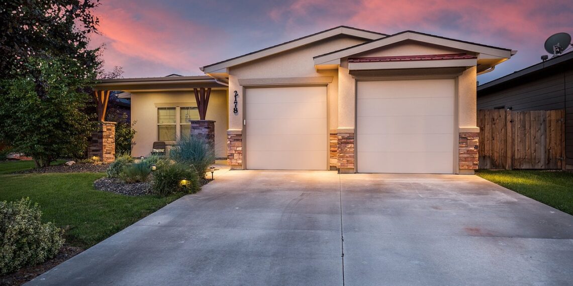 집값 상승으로 보통 가정도 ‘서류상 백만장자’ 등극, 외곽 지역까지 확산된 100만달러 클럽