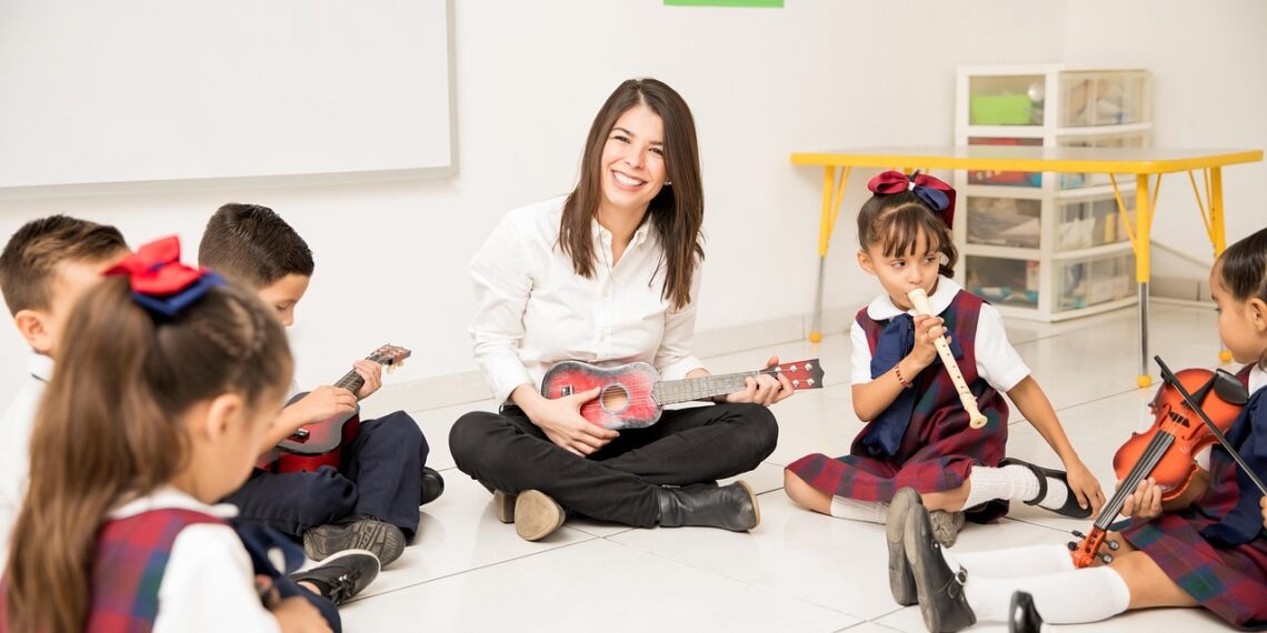 유치원·보육 교사, 임금 형평성 요구 “초등교사와 연봉 2만2천달러 격차”