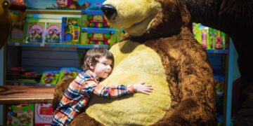 아이들이 직접 고른 장난감, 취약 아동 위해 2만달러 기부