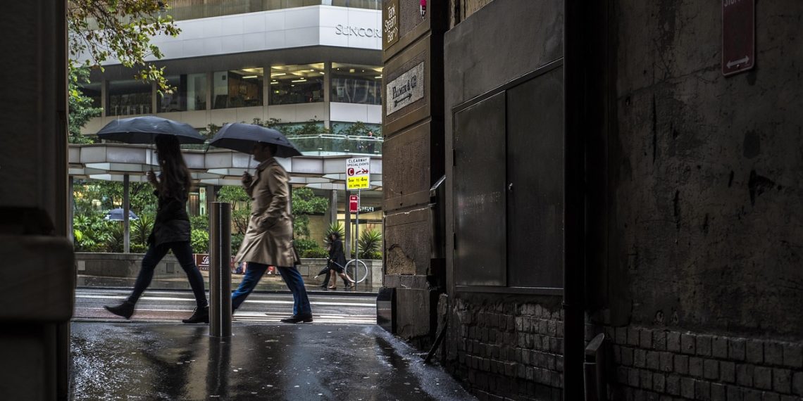 시드니 집중호우에 42건 급류 구조..중앙 저기압 남하, 애들레이드 100mm 예보