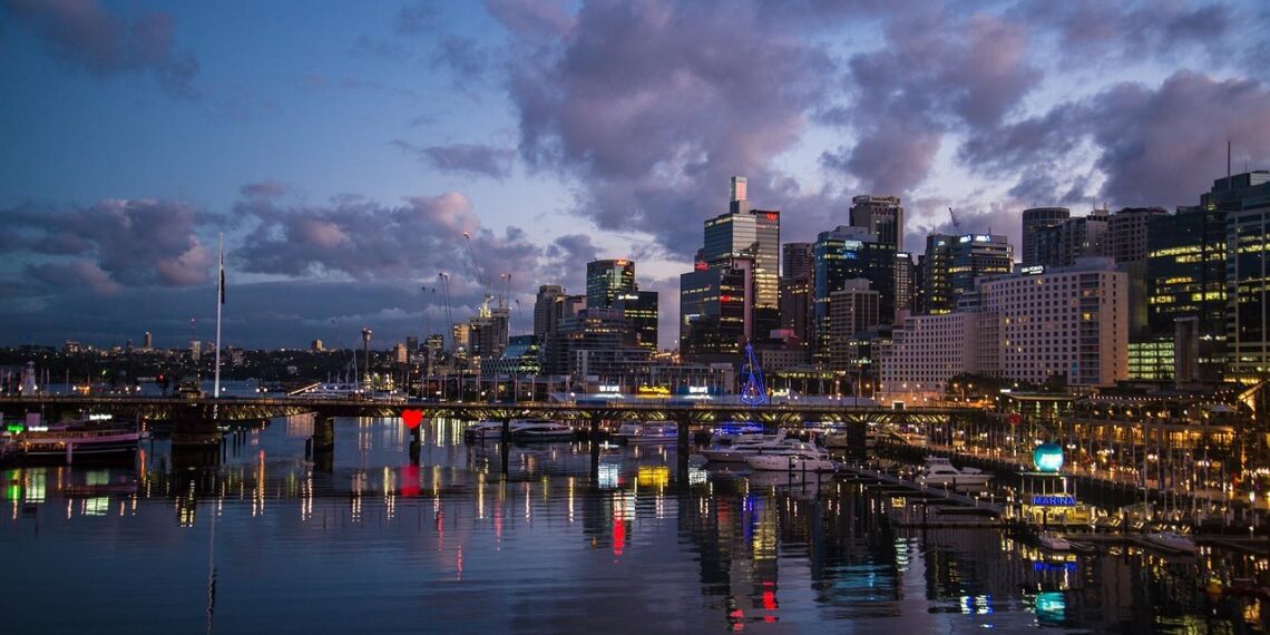 연이은 신규 오피스 타워 완공, 사무실 공실률 30년만에 최악 수준