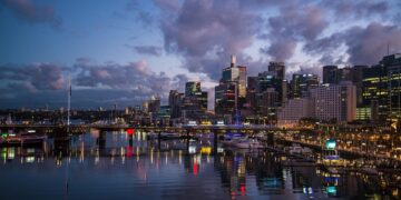 연이은 신규 오피스 타워 완공, 사무실 공실률 30년만에 최악 수준