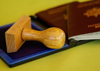 원네이션 폴린 핸슨, 순이민 제로 공약..10년간 정부 부채 4190억달러 증가 할 수도