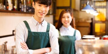 청년 최저임금 대폭 인상될까 ‘상징적’ 임금 소송 결과 촉각