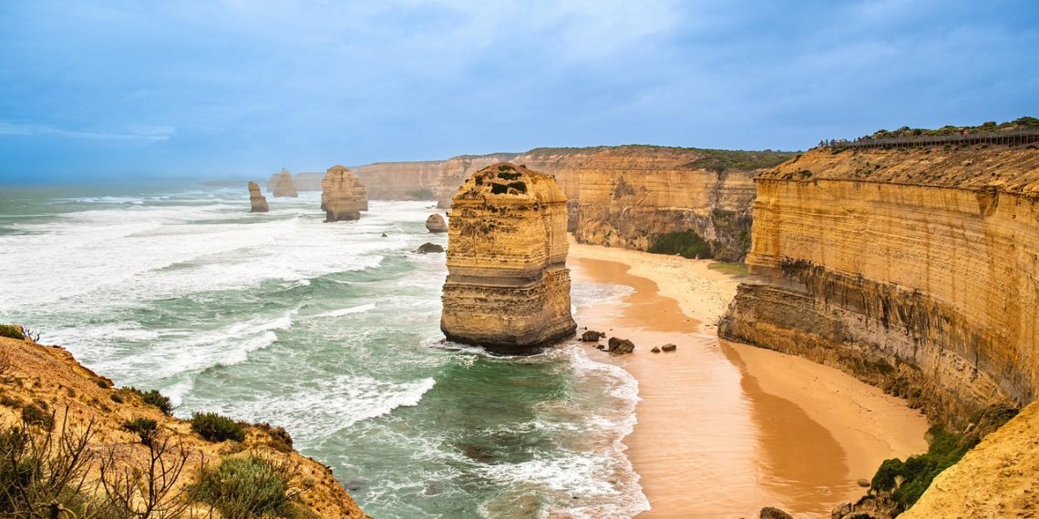 그레이트 오션로드 ‘12사도’ 관광객 요금 추진, 관광객 급증 속 방문료·예약제 도입 논의