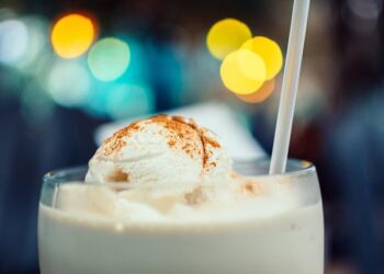 연료난에 우유값 리터당 $2 시대 압박, 호주 식품공급망 위협 우려 확산